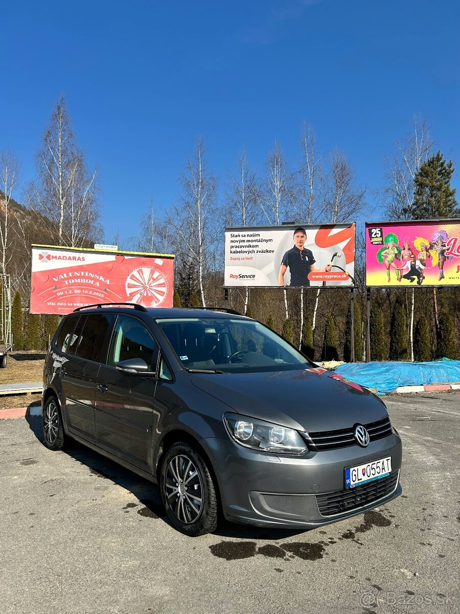 Volkswagen Touran 2.0 TDI BlueMotion Technology Comfortline - 4