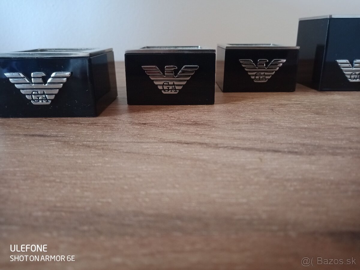 Giorgio Armani stojančeky - 4