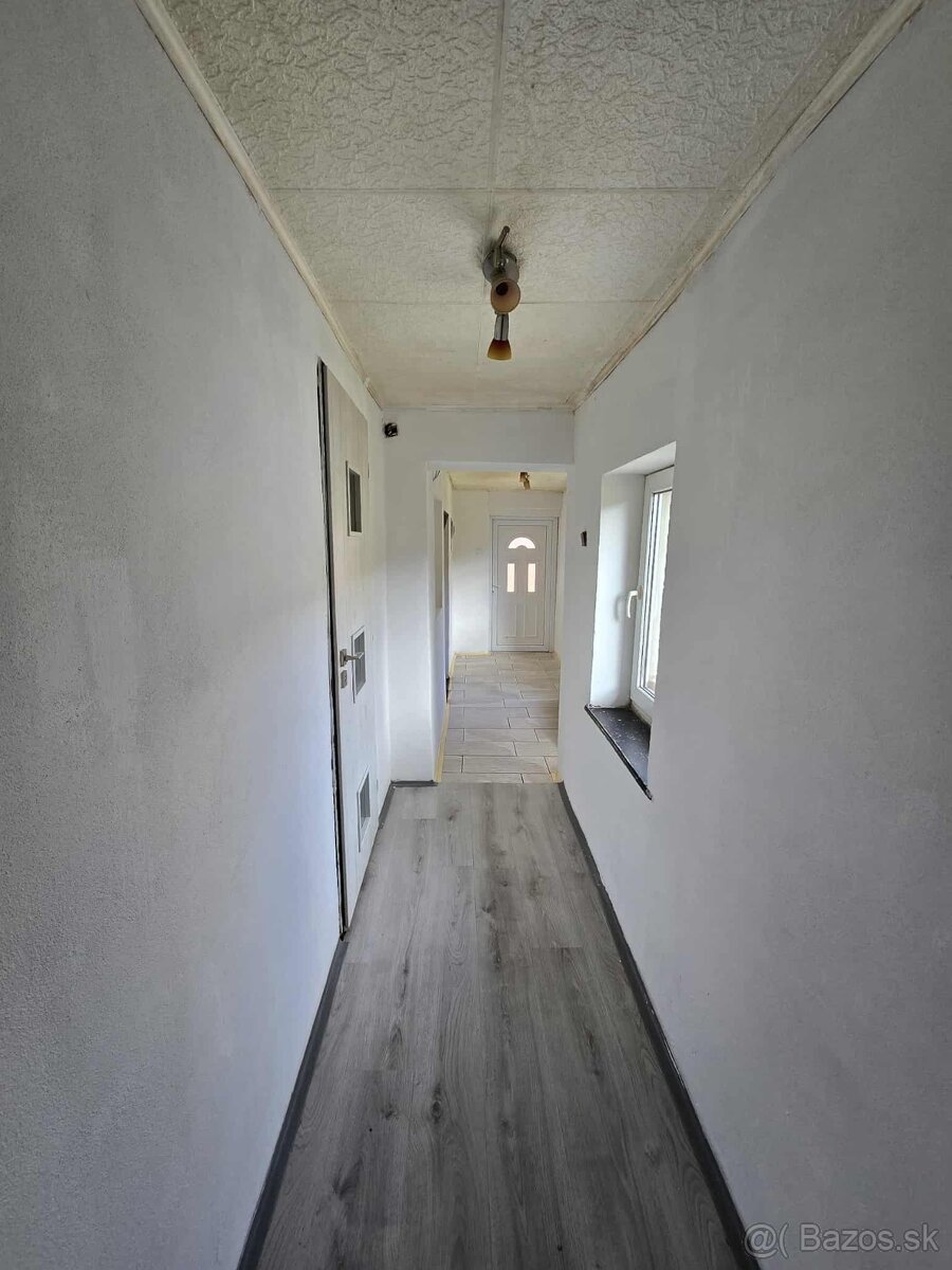 Vidiecky rodinný domček - 4