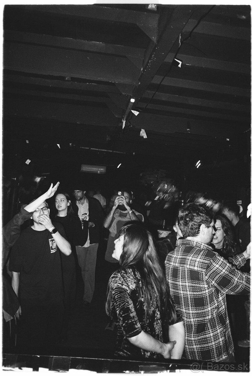 nikon L35AF point and shoot camera - 4