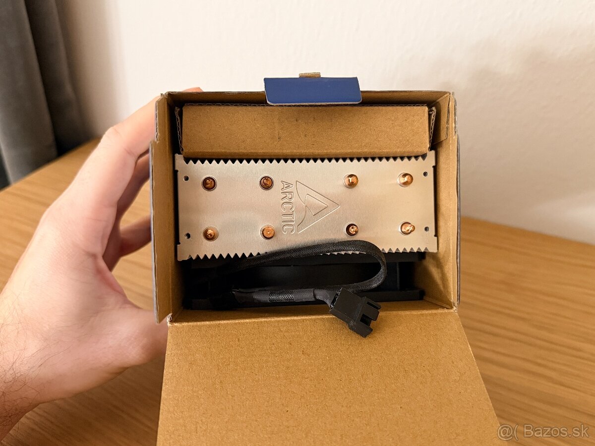 Arctic Freezer 34 - 4