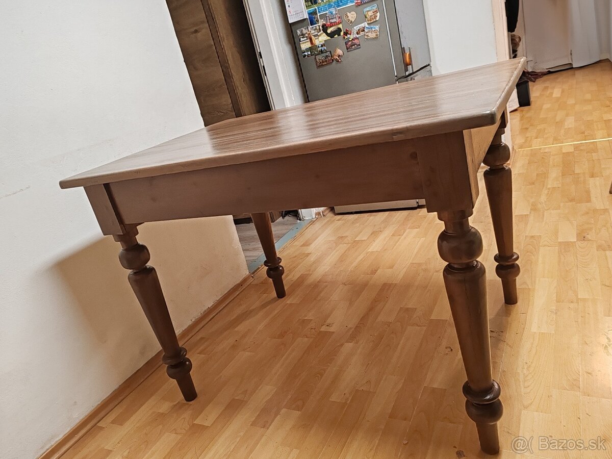 Celodrevený masívny stôl - 4