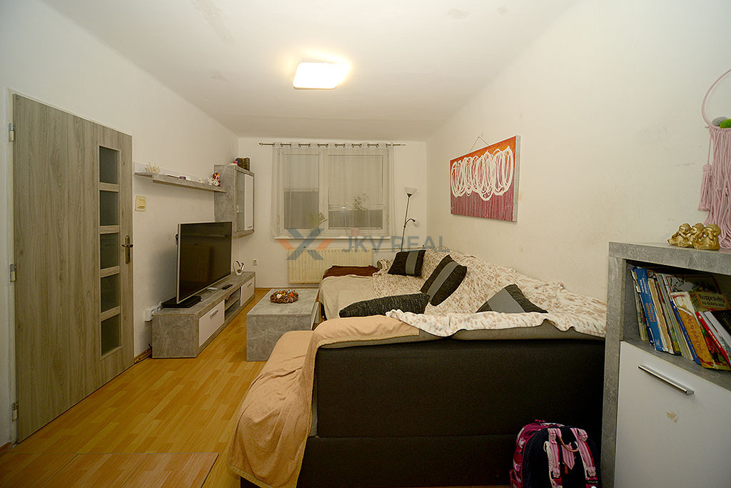 EXCLUZÍVE na predaj 4izbový byt v Dolnej Strede - 4