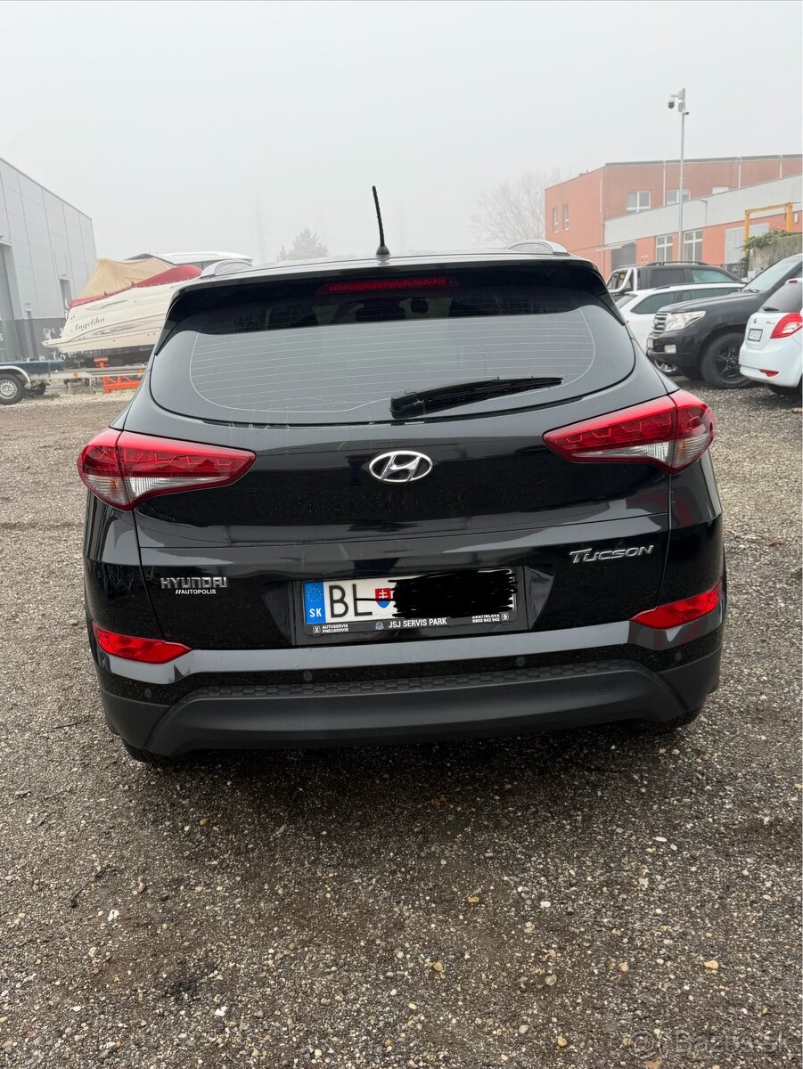 HYUNDAI TUCSON 1.7 CRDi - 4