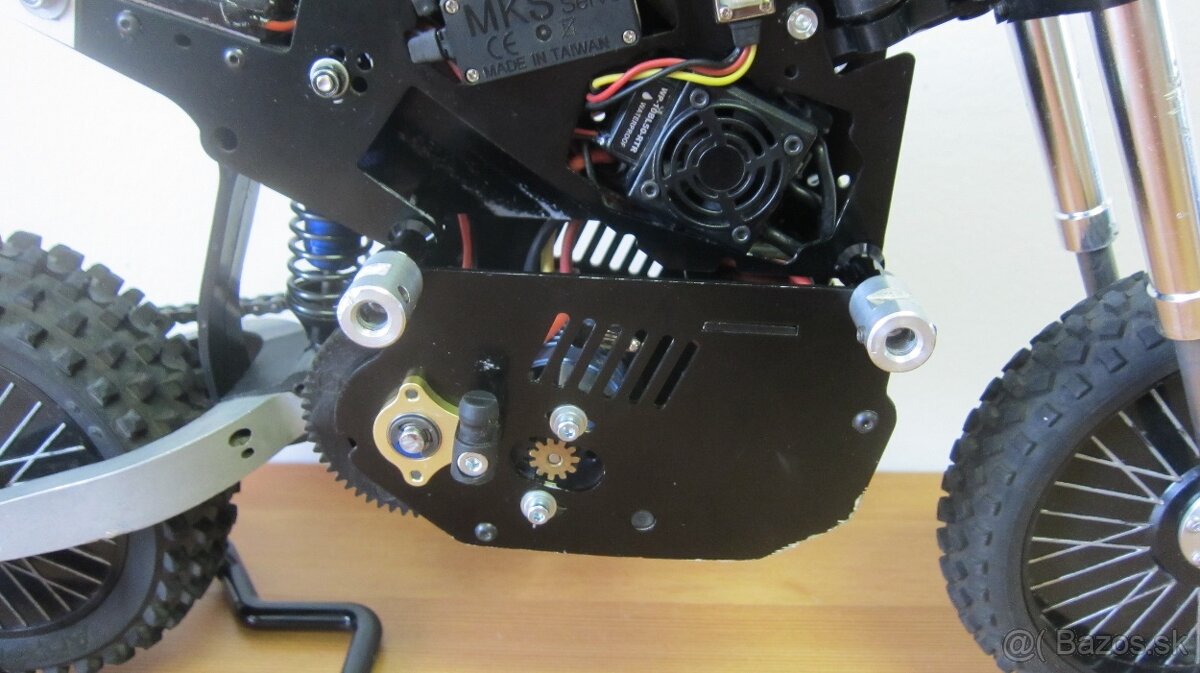 RC motorka ARX-540 1:4 - 4