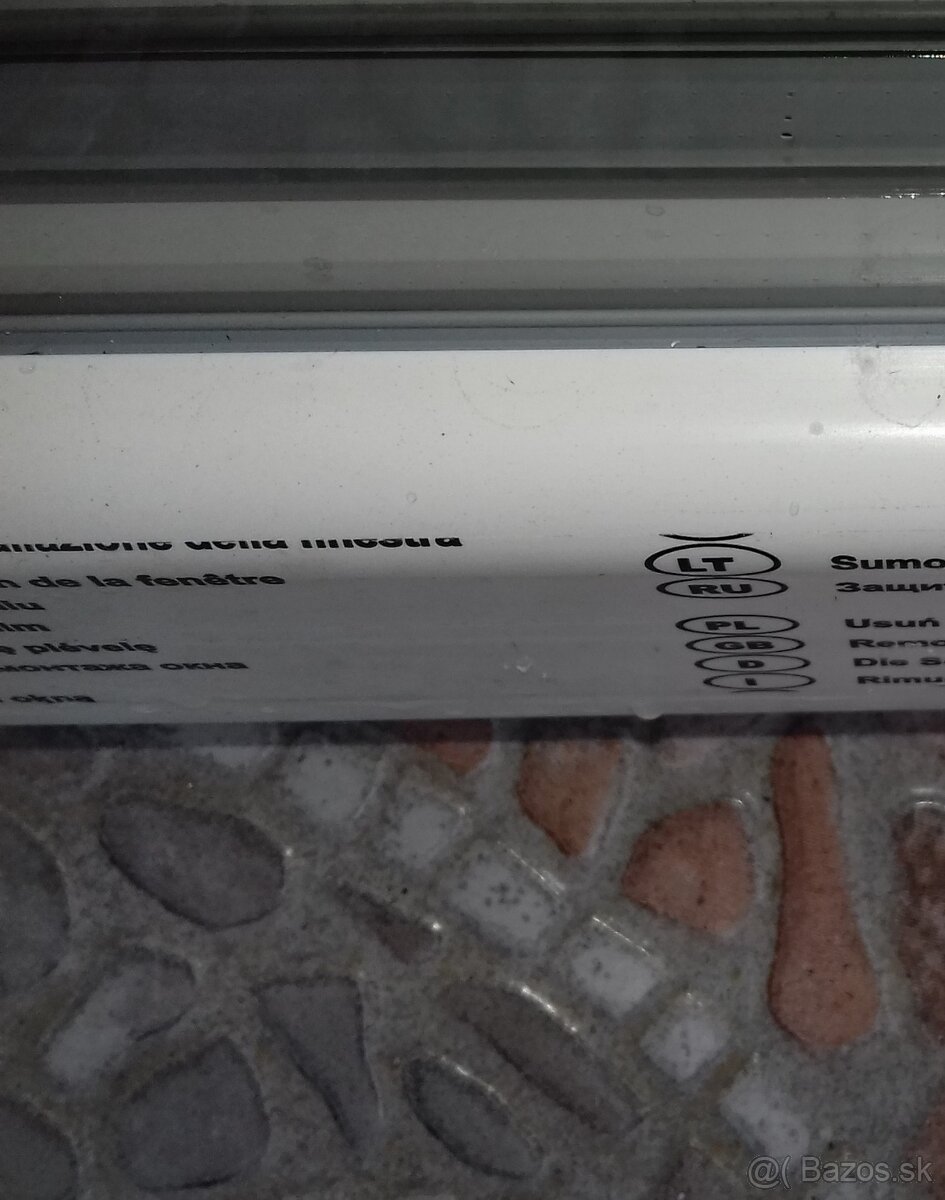 Predám fix. okna:100x100, 136x72 ,128x108, 90x32, 94x76 - 4