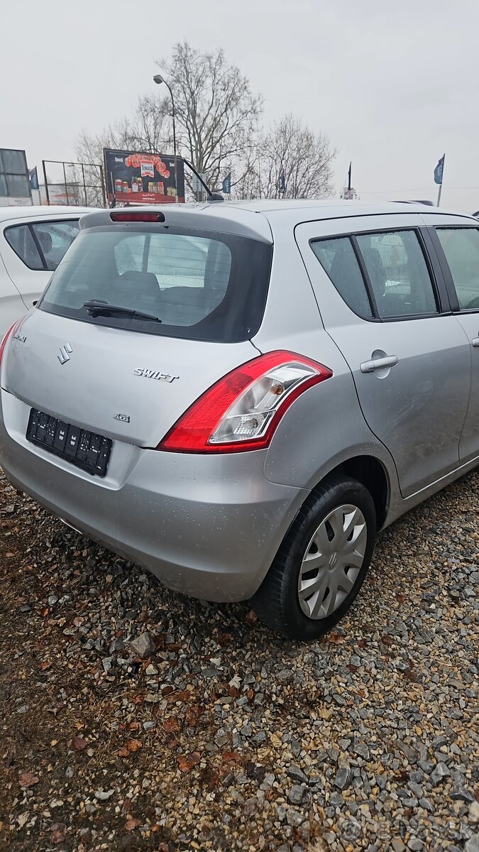 Predám SUZUKI swift 1.3 benzin - 4