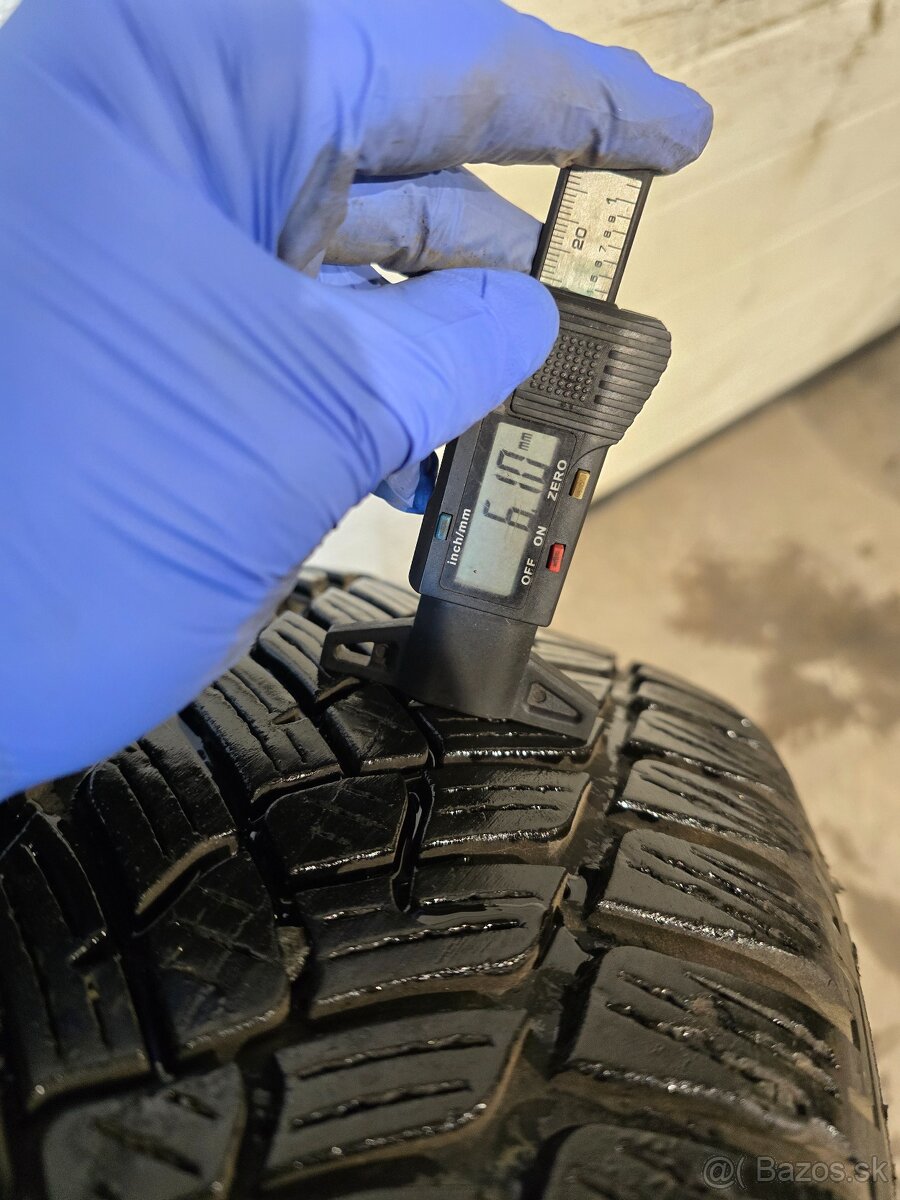 Zimné Pneu 215/60 R16 4ks - 4