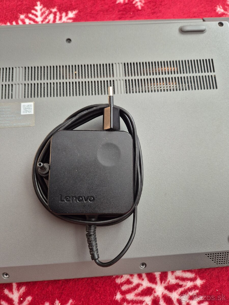 Lenovo - 4
