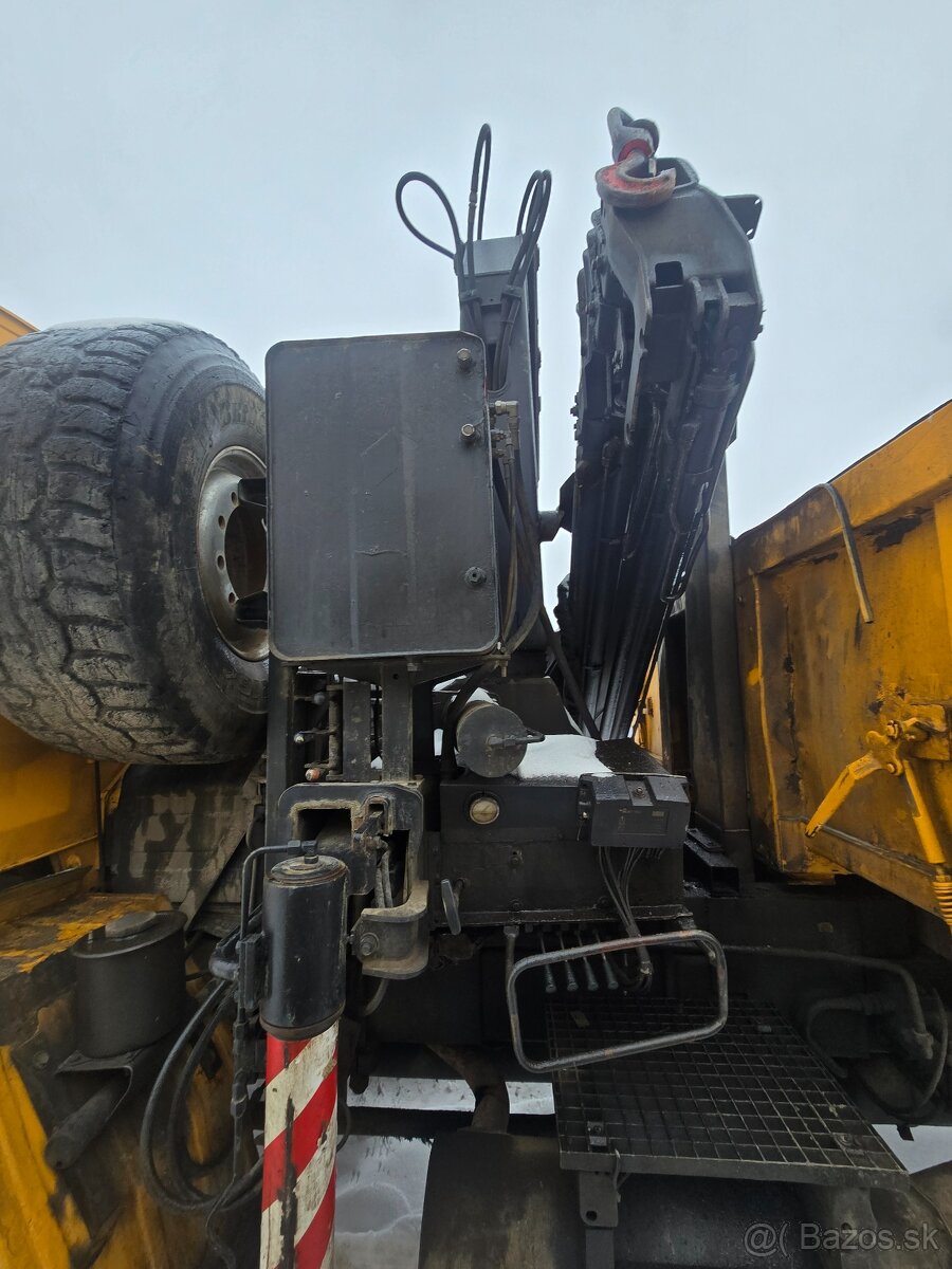 Tatra 815 6x6 s hydraulickou rukou - 4