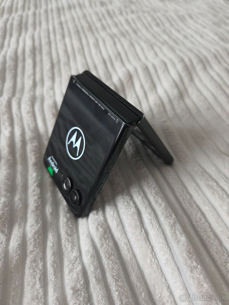 Moto razr 60 ultra - 4