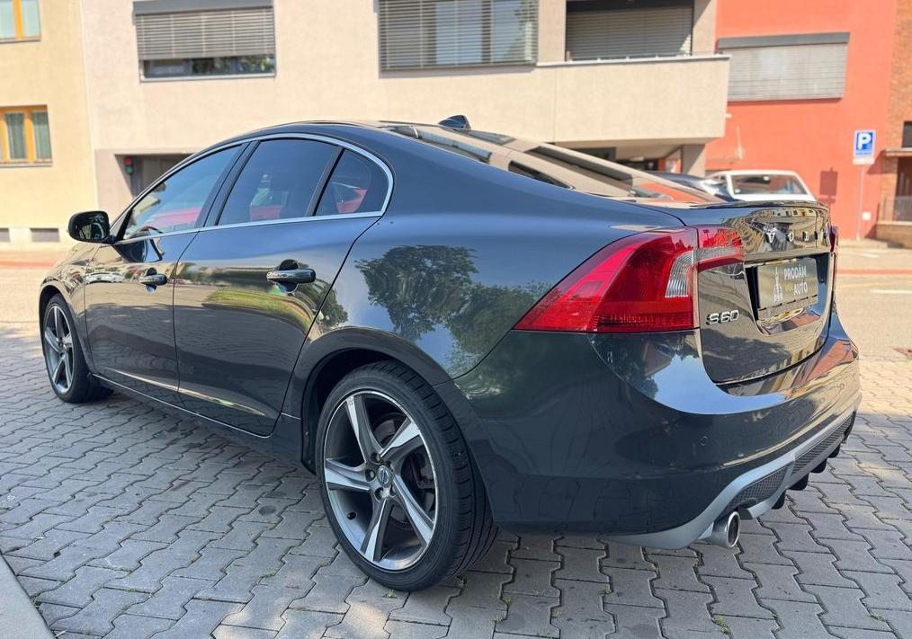 Volvo S60, 2.4D5 R-Design servis.historie - 4