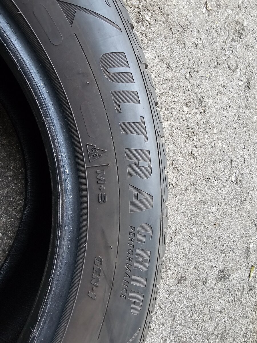 235/55R17 - 4