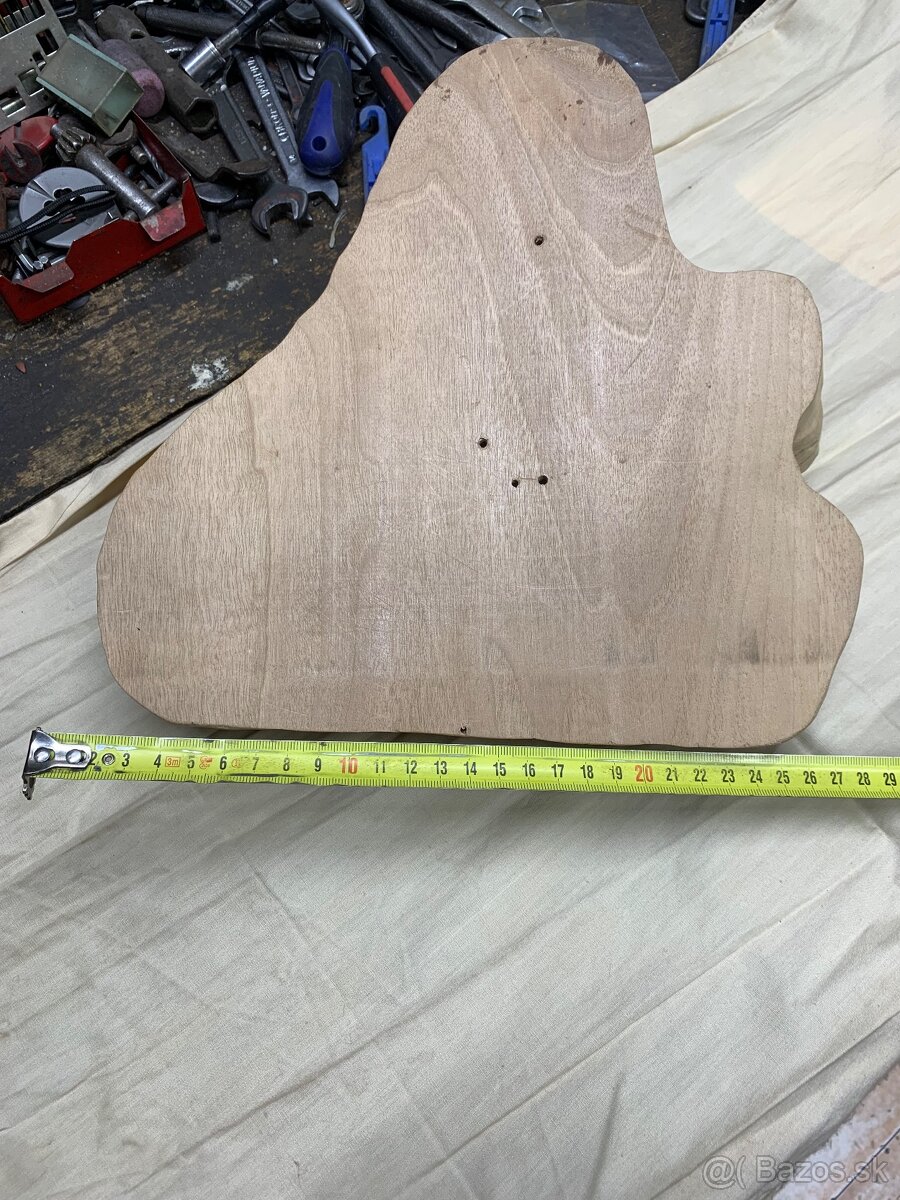 Drevorezba Madona s dietatom - 4