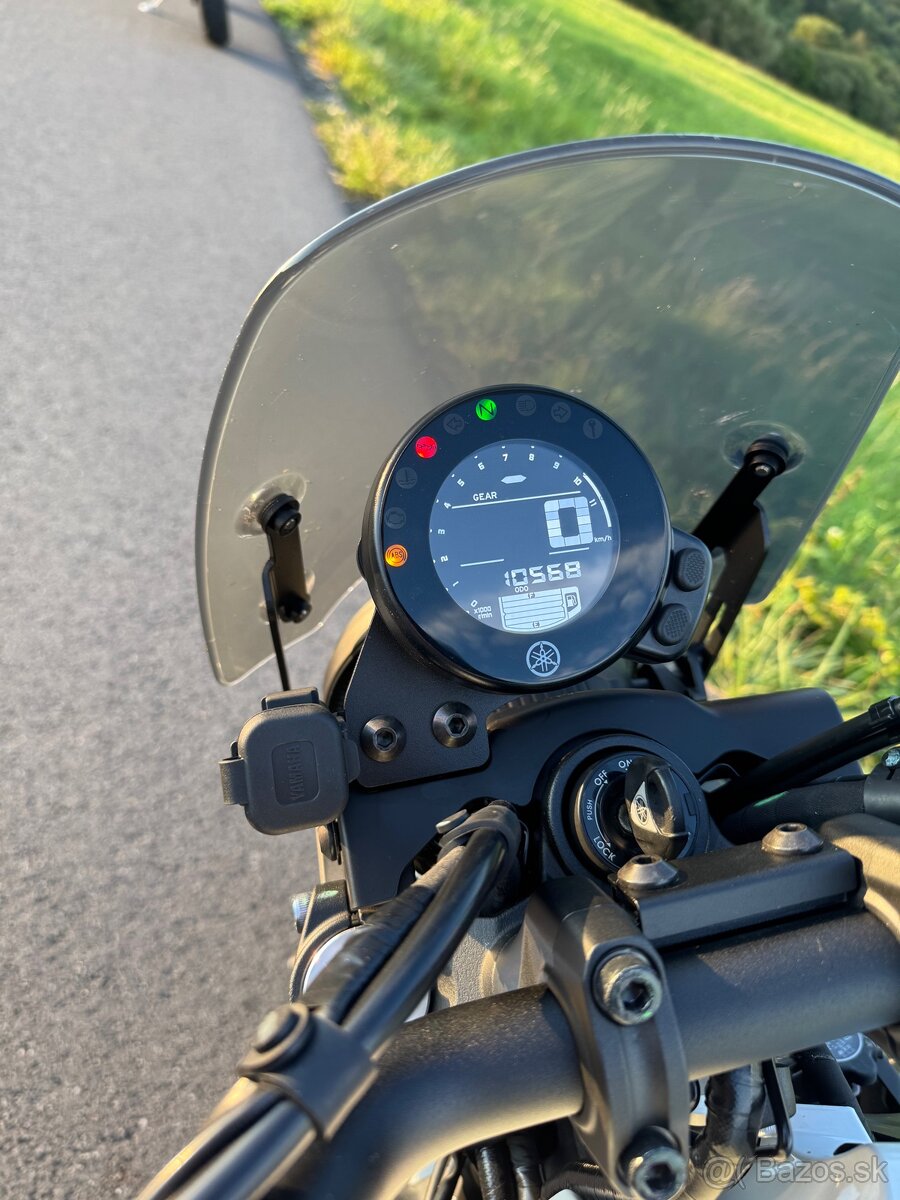 YAMAHA XSR 700 (2022) - 4