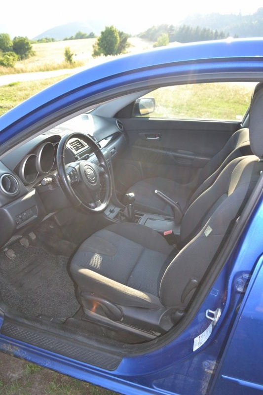 Predám Mazda 3 BK Sedan - 4