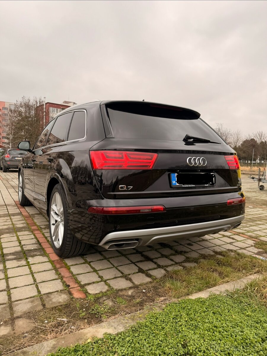 Predam Audi Q7 3,0 TDi 200kW - 4