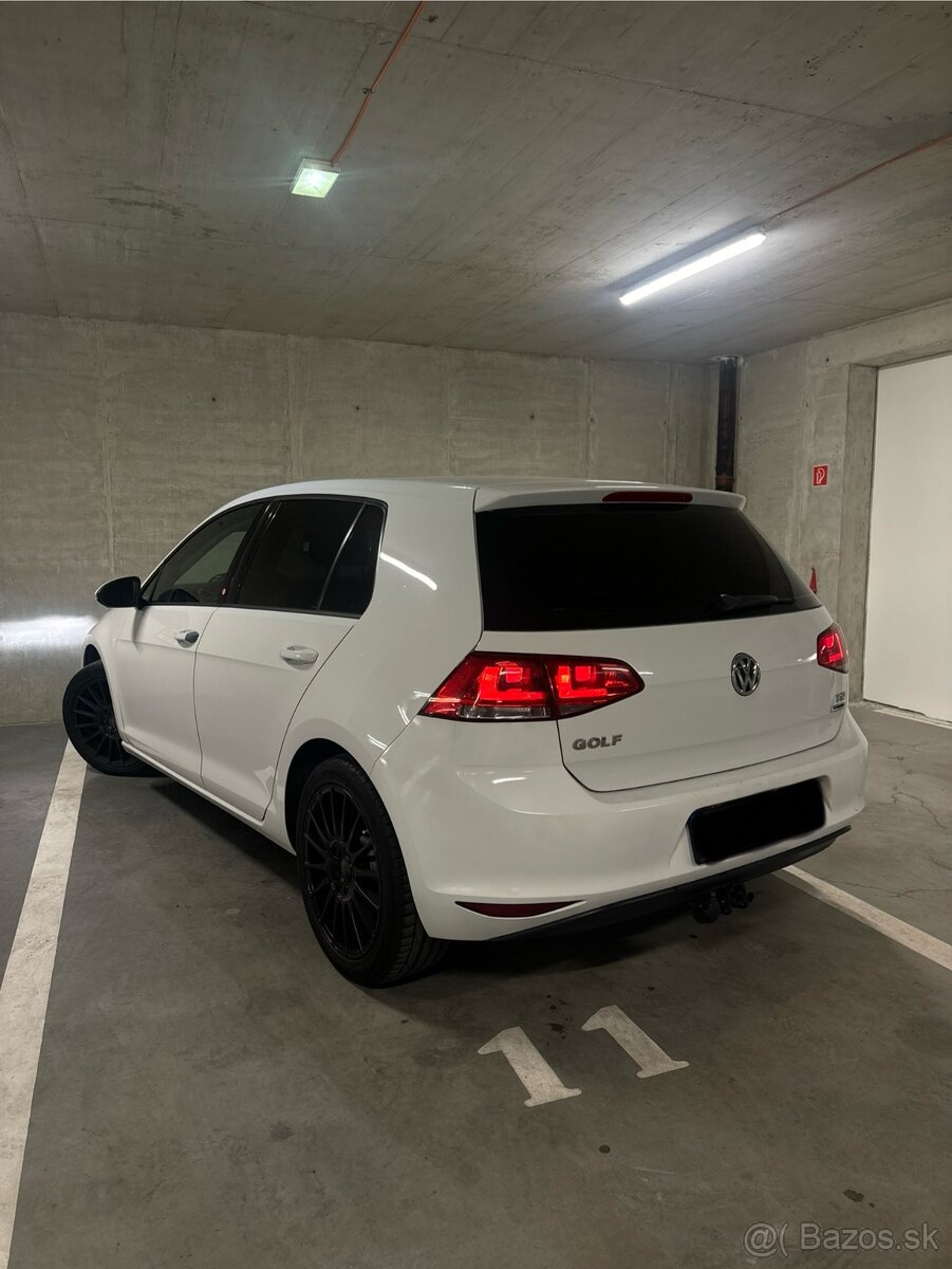 VOLKSWAGEN GOLF 7 1.2TSI BlueMotion - 4