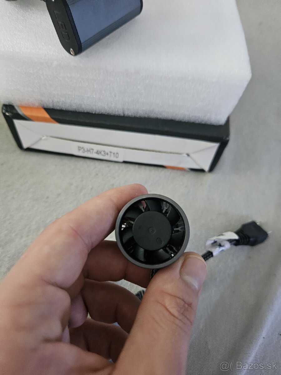 LED žiarovka H7 4300K CANBUS - 4