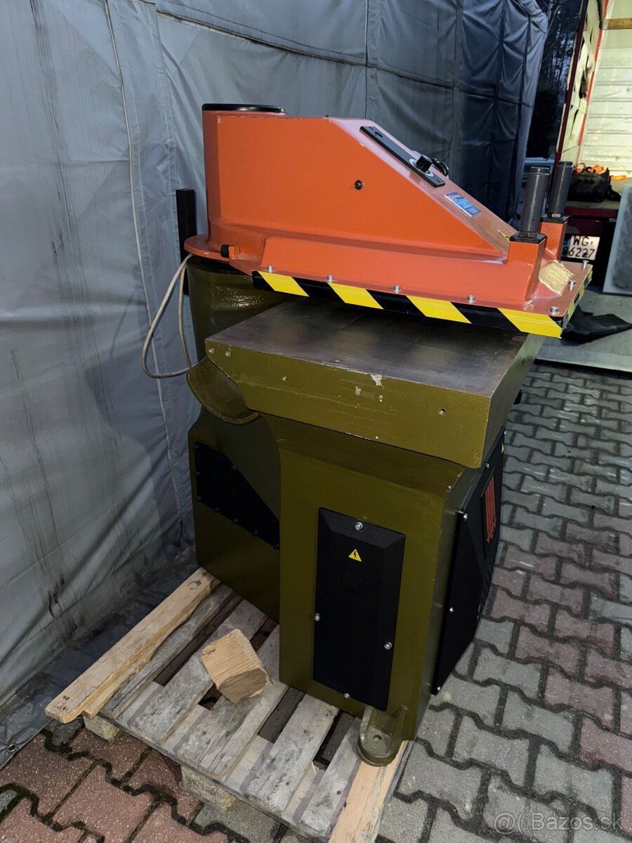 Atom SE 25 vysekávací stroj Hydraulická řezačka Svit Sandt - 4