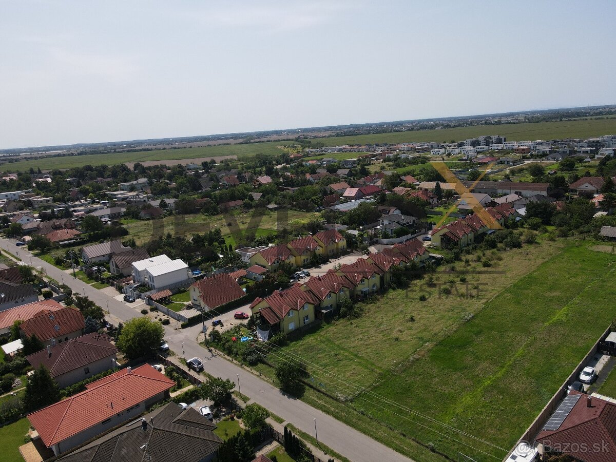 Na predaj rozsiahly stavebný pozemok v obci Miloslavov - 4