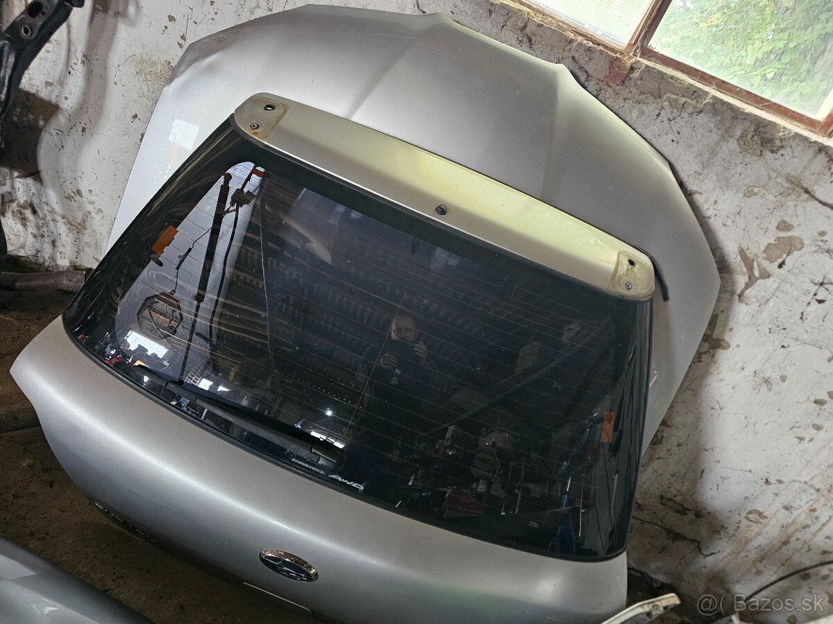 Subaru impreza combi 2005-2007 svetla - 4