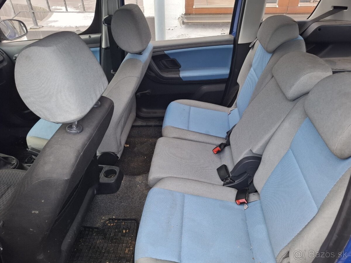 Škoda Roomster 1,2 benzín - 4