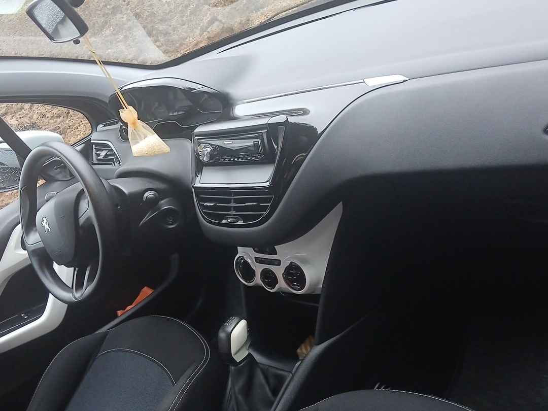 Predam peugeot 208 - 4