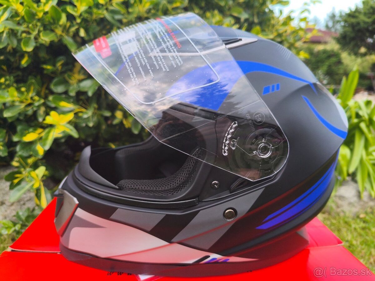 Přilba na motorku. Nová - 4