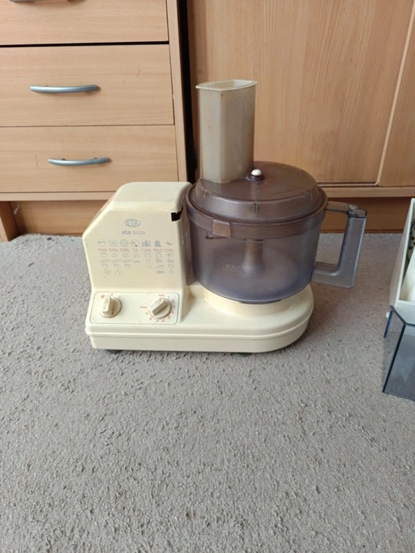 Kuchynský robot ETA 0024 - 4