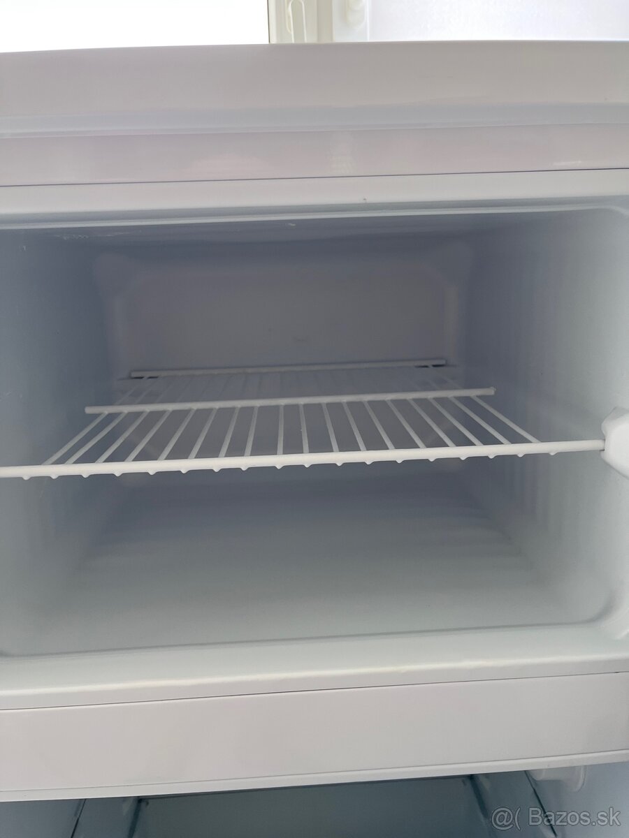 Chladnička s mrazničkou 70 € - 4