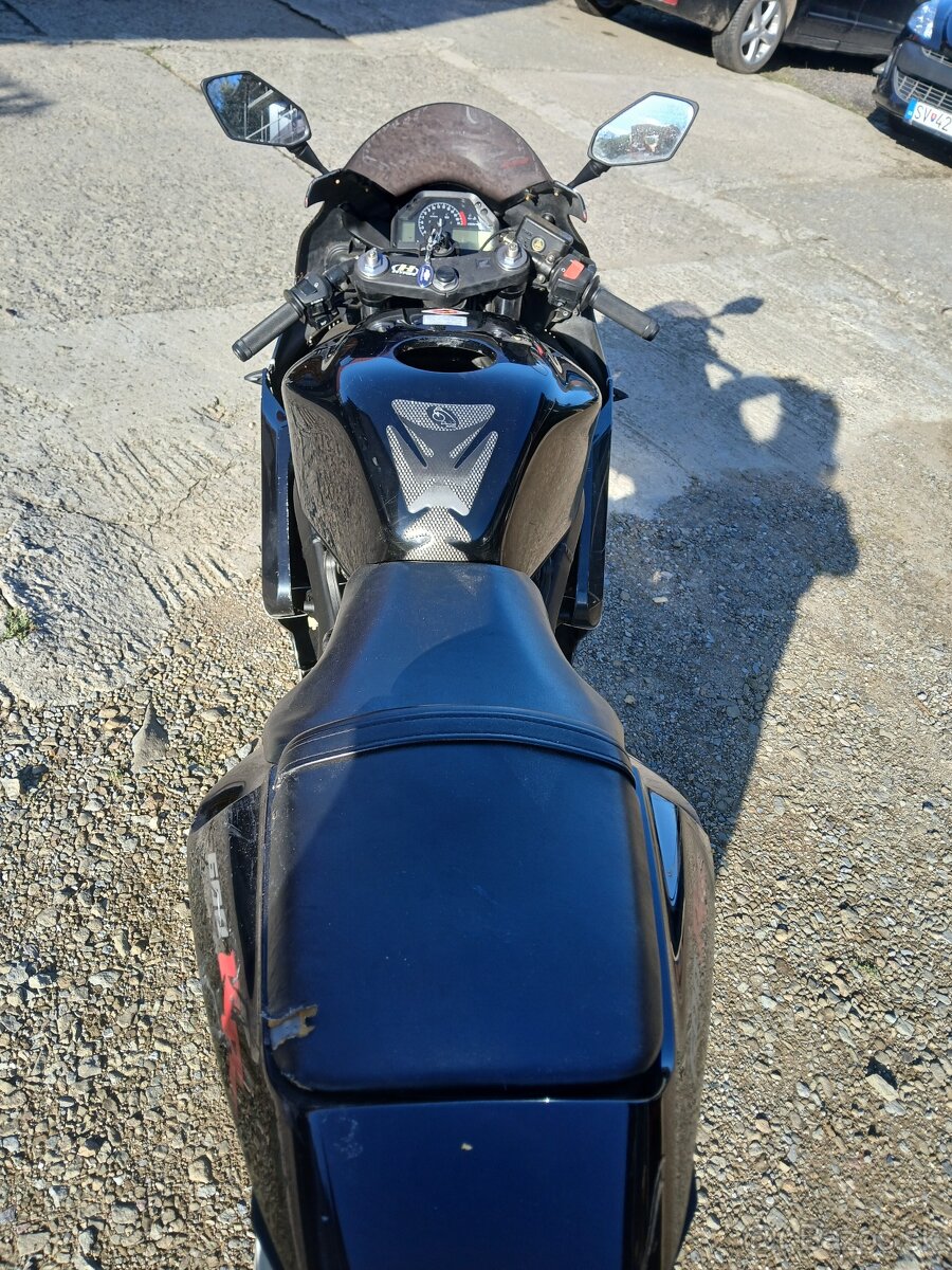 Cbr 600rr - 4