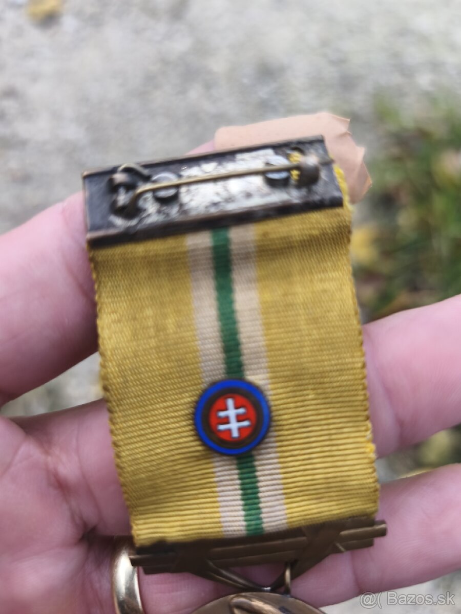 Vyznamenanie Slovenský Štát. Za zásluhy. - 4