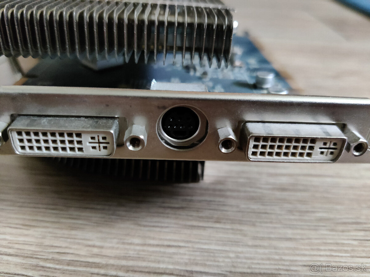 ATI Sapphire X1950GT 512MB - 4