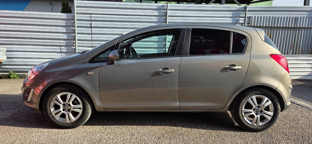 Opel Corsa 1.4 74kW benzín 136tisíc km - 4