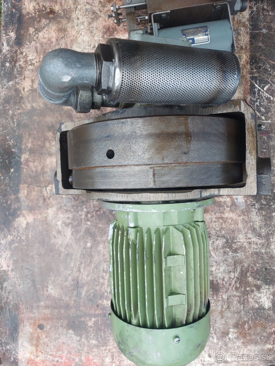 Hydraulicka jednotka. - 4