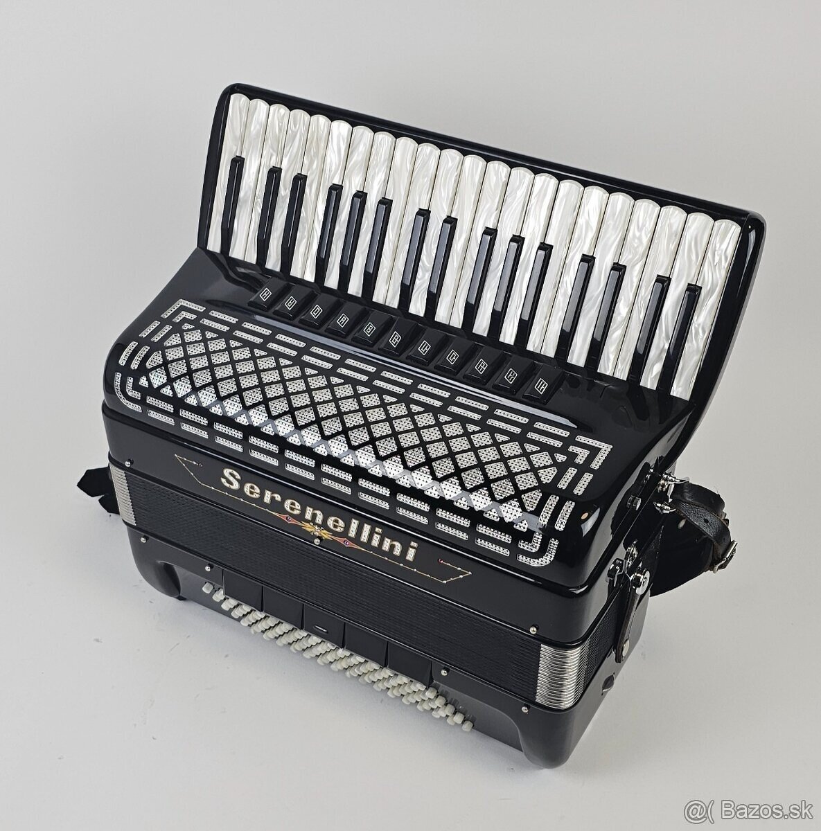 taliansky akordeon harmonika Serenellini, 96 bas 4 hlas - 4