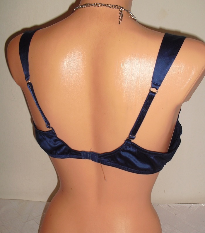 Hodvabna luxusna podprsenka so satenom - 4
