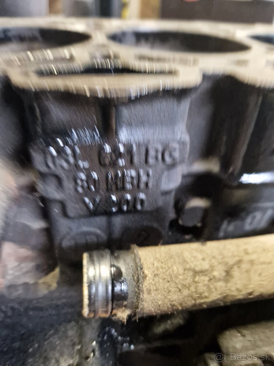 Predám motor 2.0 tdi, 125 kW - 4