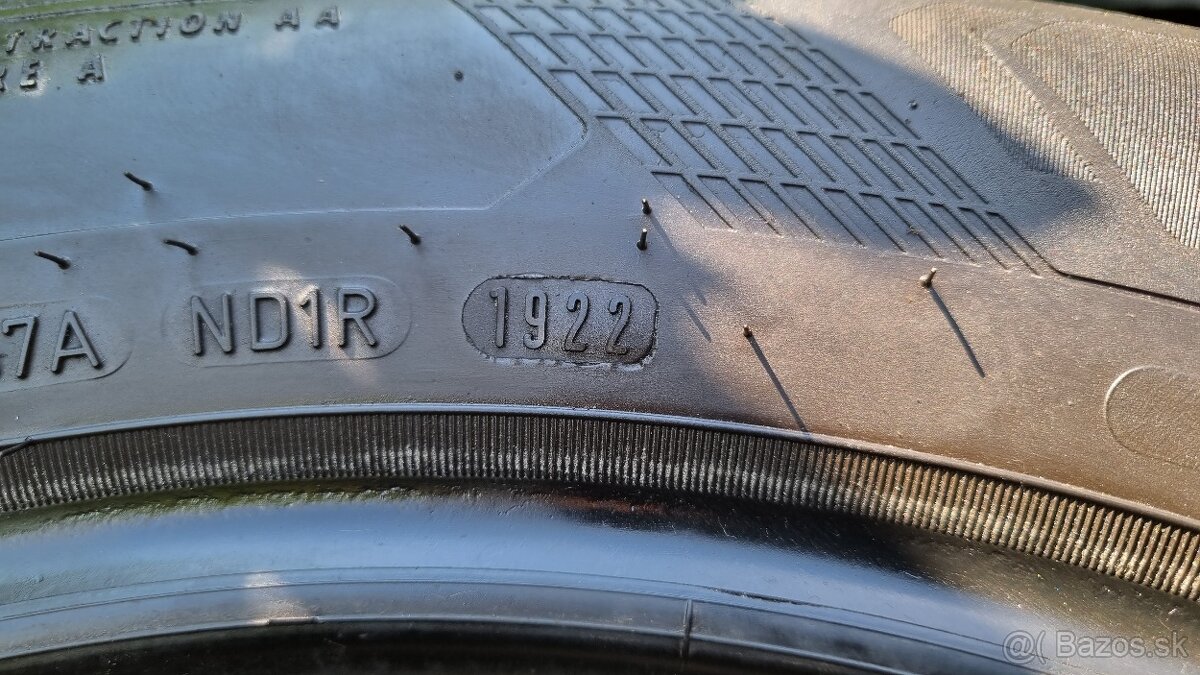 Letne pneumatiky na SUV 235/55/17 - 4