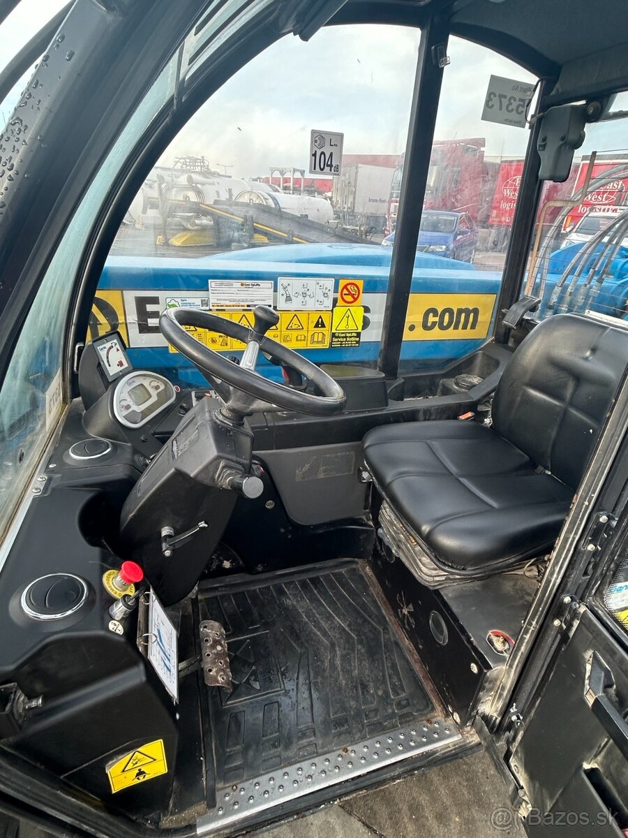 Teleskopický manipulátor Genie GTH 2506 - 4