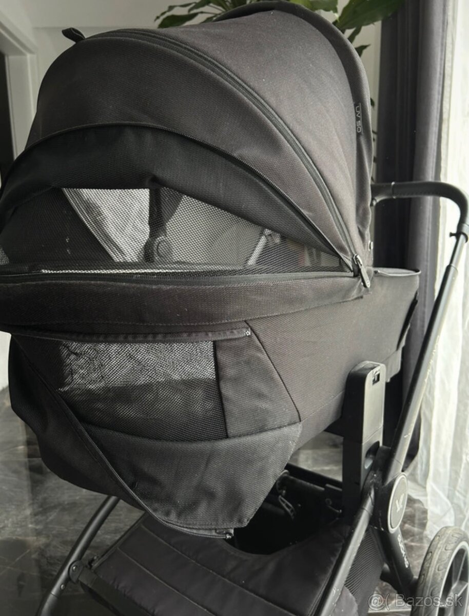 celý set kočiar MUUVO quick 4.0 čiernobiela kombinácia - 4