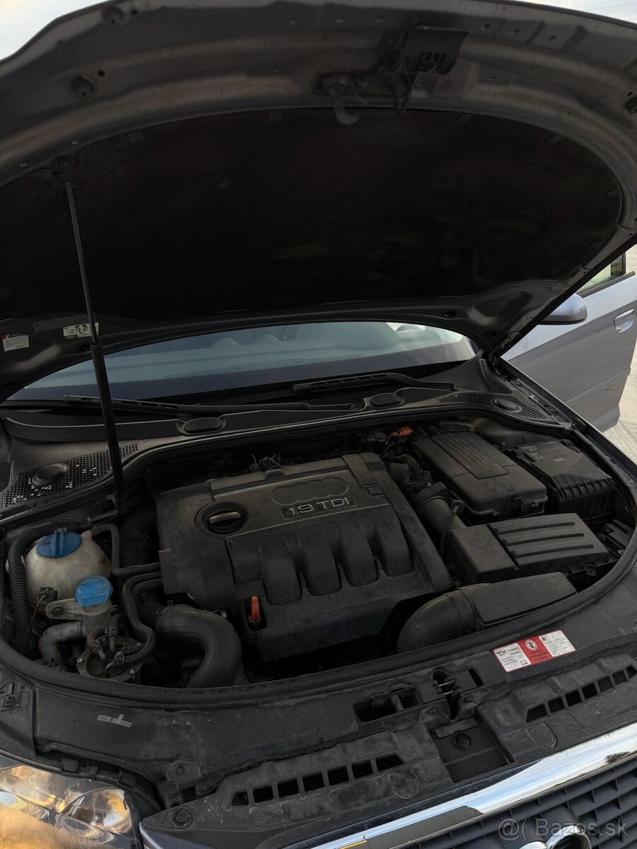 Audi A3 SPORTBACK 1.9 TDI - 4