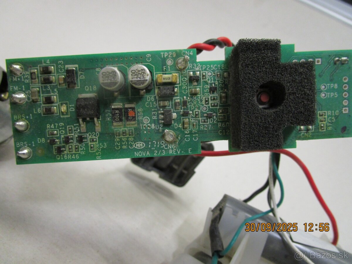 PREDAM MOTOR + BATERIE NA VYSAVAC ELECTROLUX ZA 15€ - 4