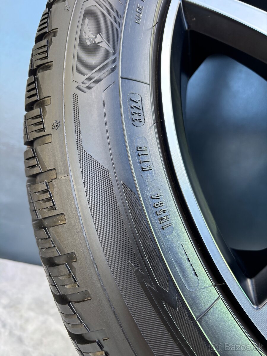 Zimní top sada Volvo XC40 / V90 CC 235/50R19 103V - 4