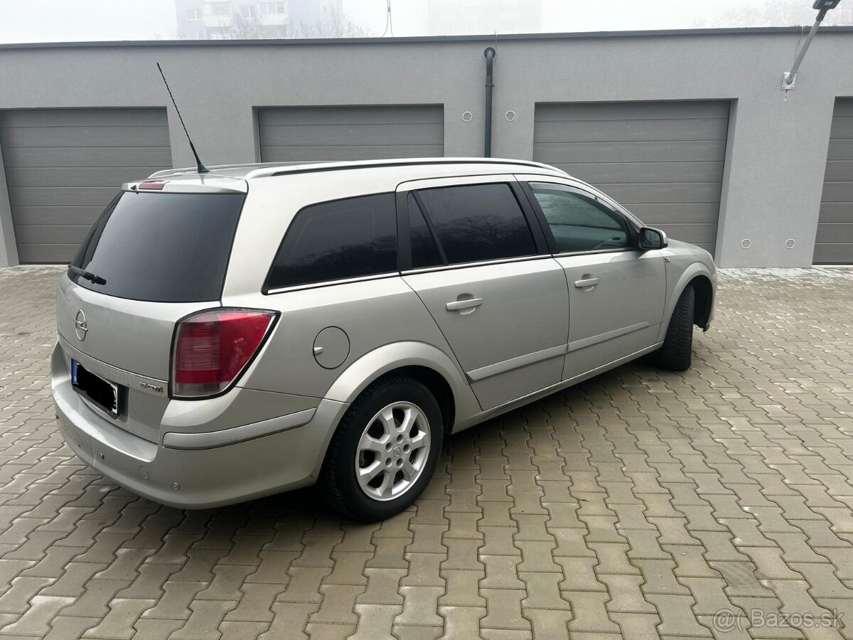 Opel Astra H 1.7CDTI,74kw,r.v.2007 - 4