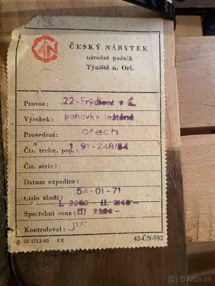 Rozkladací gauč - orech leštený - 4