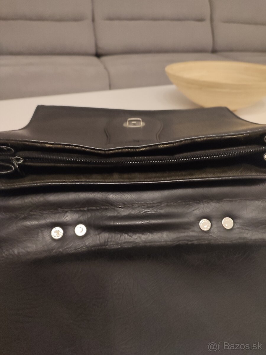 Čierna kabelka - 4