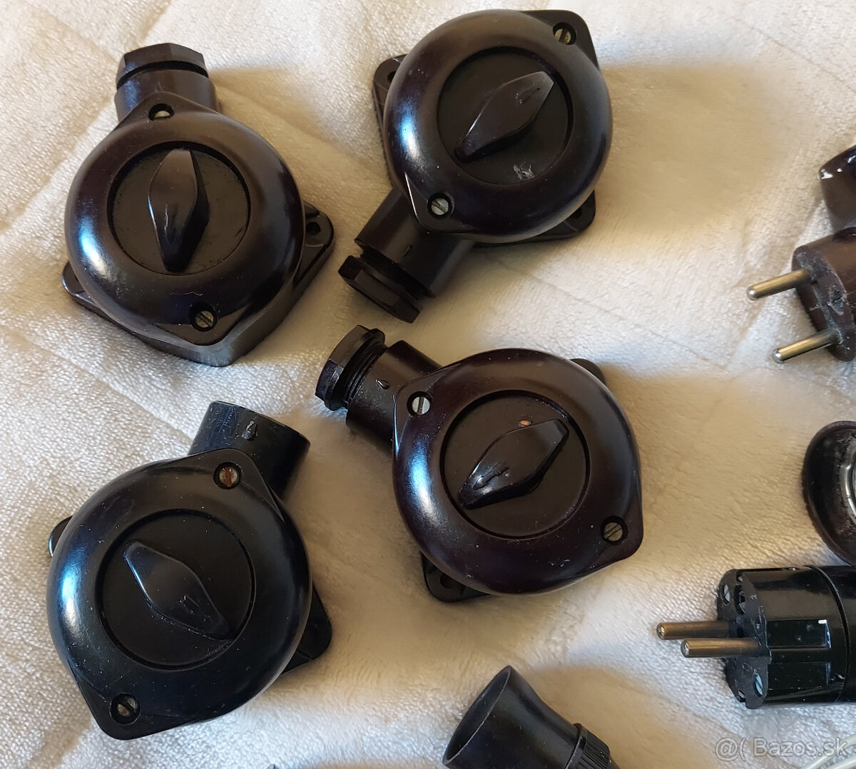 Predám bakelitové vypínače - 4