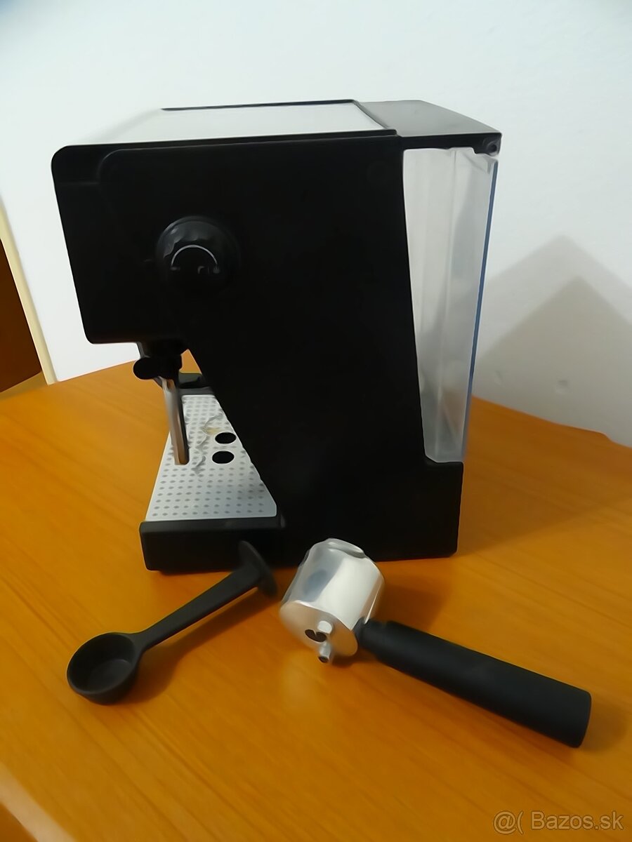 Predám starší kavovar na mletú zrnkovú kávu - 4